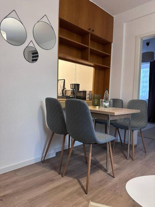 Cozy Mit Balkon I Wlan Appartement *